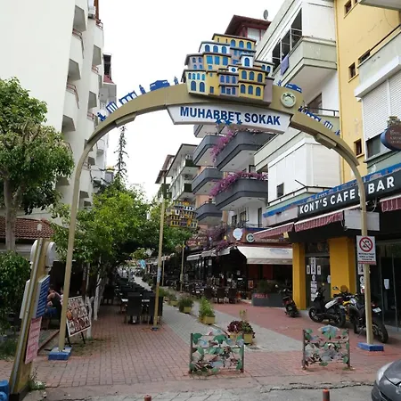 Agora Boutique Aparthotel 2*