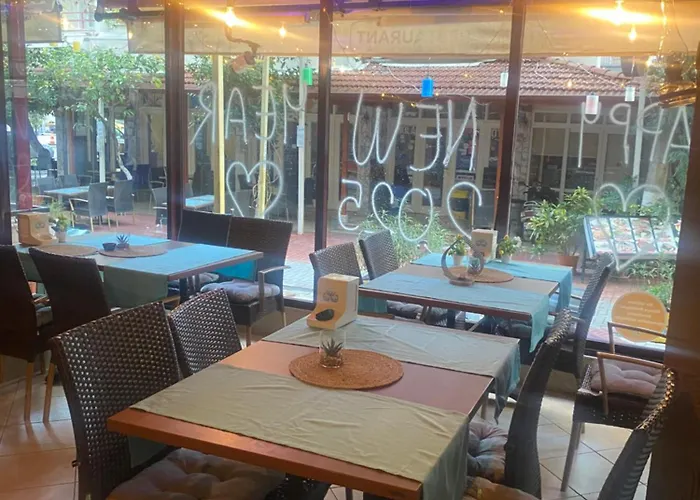 Agora Boutique