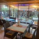 Agora Boutique