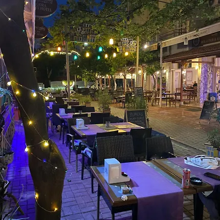 מלון דירות Agora Boutique אלאניה